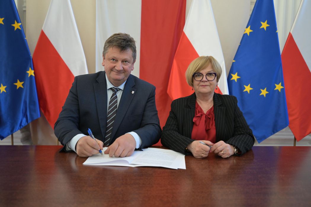 Podpisanie umowy 18.03 (1).JPG